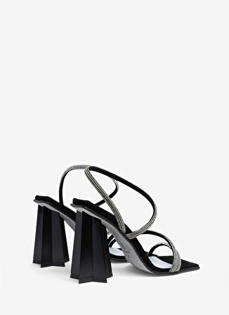 Chiara Ferragni Kadın Siyah Topuklu Ayakkabı CF3136_001