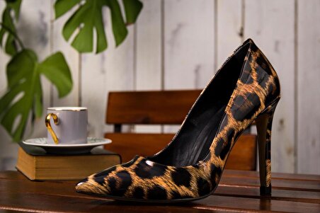 Stiletto Büyük Numara Bayan Ayakkabısı 