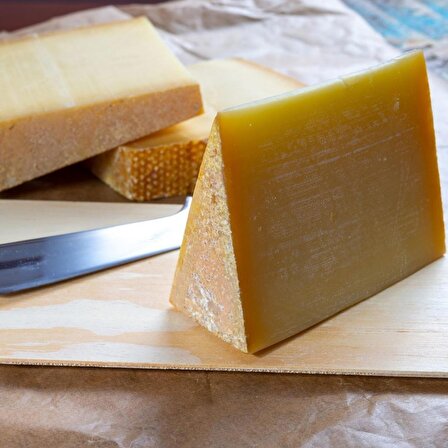 DoğuMark - Eski Kaşar Peyniri (1.70-1.95 Kg Arası)