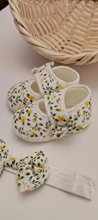 Beyaz Çiçekli Bebek Patik Ve Bandana Seti , Çiçek Desenli Ayakkabı Bandana Set