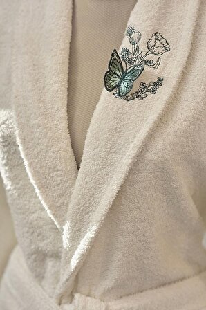 Butterfly 3d Nakışlı Yeşil Off White Aile Banyo Seti