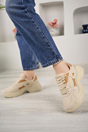 Kadın Beyaz Poli Taban Yanı Şeritli Bağcıklı Sneaker