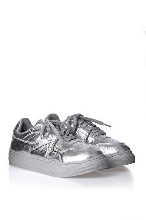 Bağcıklı Gümüş Renk Hakiki Deri Kadın Sneaker