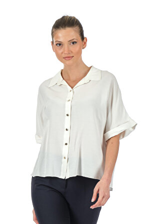 Seçil Kısa Kollu Beyaz Kadın Gömlek 23112201018
