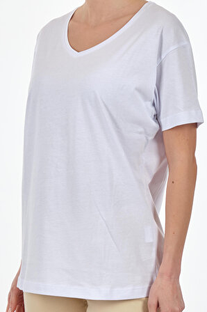 Seçil V Yaka Beyaz Kadın T-Shirt 23112001005