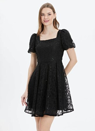 Selen Kare Yaka Dantel Siyah Standart Kadın Elbise 24YSL7400