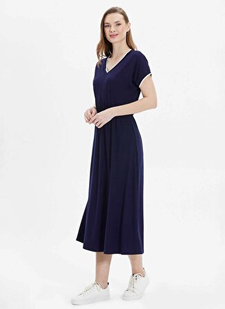 Selen V Yaka Düz Lacivert Standart Kadın Elbise 24YSL7485