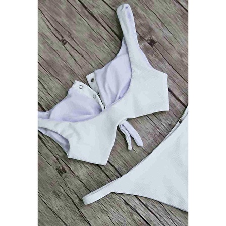 Angelsin Beyaz Çıtçıtlı Bikini Üstü Beyaz