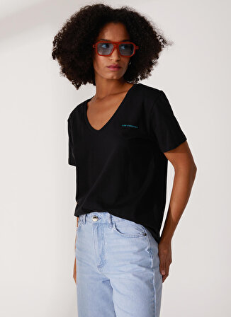 Lee Cooper V Yaka Baskılı Siyah Kadın T-Shirt 232 LCF 242010 LOLA SIYAH
