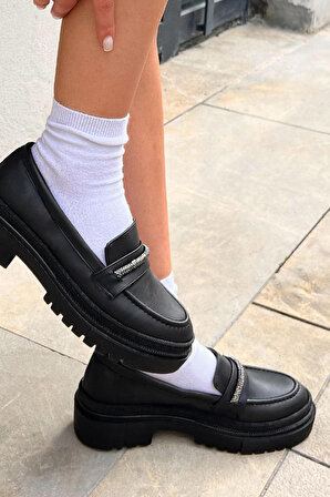 Only Siyah Deri Önü Işıltılı Rahat Kalıp Kadın Günlük Ayakkabı