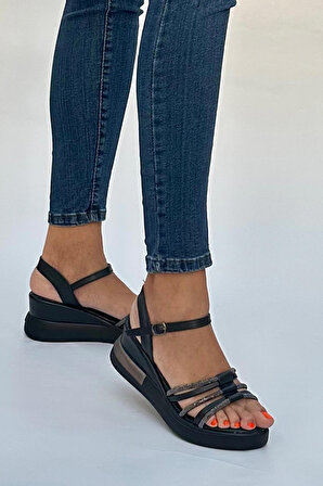 Egez Siyah Yüksek Topuklu Kadın Sandalet