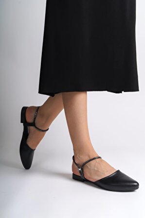 ARIANA Lastikli Ortopedik Rahat Taban Bilekten Taş Detaylı Kadın Babet Ayakkabı ST Siyah