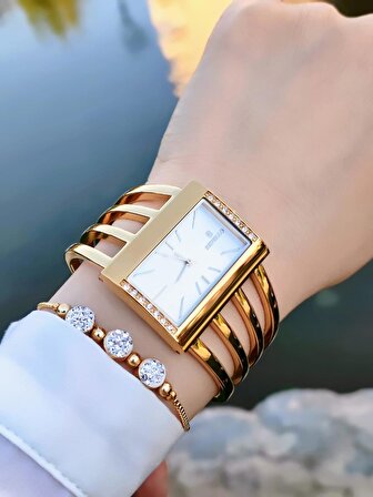 Revello Çelik Swarovski Taşlı Özel Altın Kaplama Elite Modeli 30 Mt Su Geçirmez+Bileklik Lady Wristwatch RES.170091-A