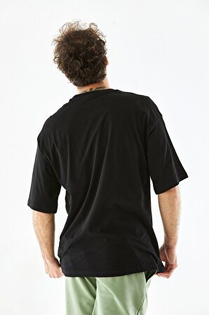 Erkek Siyah Tişört ( Model Kodu : J222023001 )