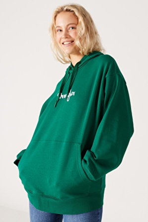 Oversize Bol Kesim Kapüşonlu Sırt Baskılı Yeşil Sweatshirt