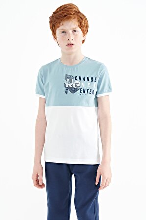 Açık Mavi Baskı Detaylı Renk Bloklu Standart Kalıp O Yaka Erkek Çocuk T-Shirt - 11107 | 10-11 Yaş