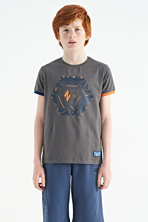 Koyu Gri Kol Ucu Renkli Detaylı Baskılı Standart Kalıp Erkek Çocuk T-Shirt - 11156 | 13-14 Yaş