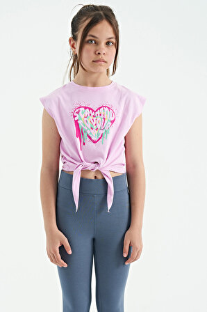 Pembe Kalp Baskılı Ön Düğüm Detaylı Rahat Form Kız Çocuk T-Shirt - 75114 | 7-8 Yaş
