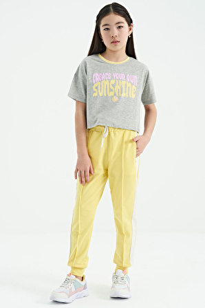 Gri Melanj Renkli Yazı Baskılı O Yaka Oversize  Kısa Kollu Kız Çocuk T-Shirt - 75111