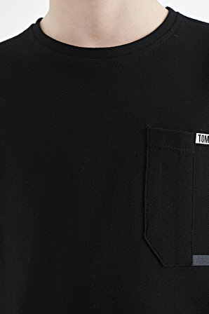 Siyah Cep Detaylı O Yaka Standart Kalıp Erkek Çocuk T-Shirt - 11120 | 14-15 Yaş