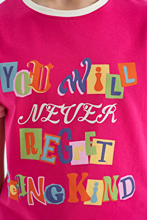 Fuşya Renkli Yazı Detaylı O Yaka Rahat Form Kız Çocuk T-Shirt - 75109