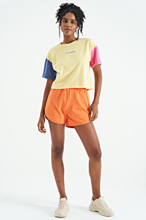 Sarı Üç Renk Düşük Omuzlu Oversize Baskılı Crop Kadın T-Shirt - 02266 | S