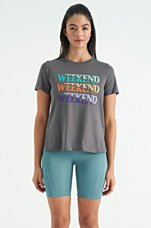 Koyu Gri Renkli Yazı Baskılı Rahat Form Kadın Basic T-Shirt - 02241 | M