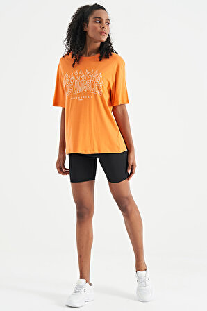 Oranj Baskı Detaylı Oversize O Yaka Basic Kadın T-Shirt - 02181 | S