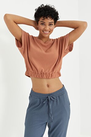 Tarçın Basic O Yaka Beli Lastikli Bürümcük Kumaş Kadın Crop Top T-Shirt  - 97227 | XL