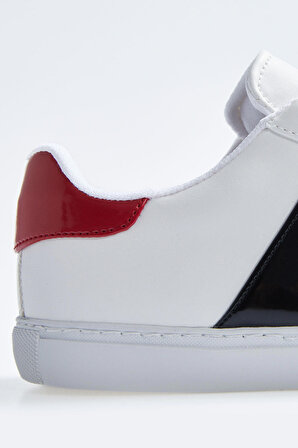 Beyaz - Siyah Bağcıklı Şerit Detaylı Suni Deri Kadın Spor Ayakkabı - 89202 | 36