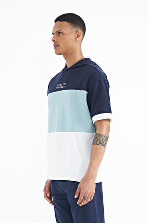 Beyaz Kapüşonlu Baskı Detaylı Oversize Erkek T-shirt - 88191 | L