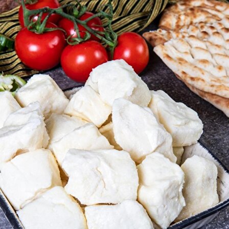 Antep Peyniri ( İnek ) Kışlık Basma Tuzlu Salamura 3 Kg Bidon