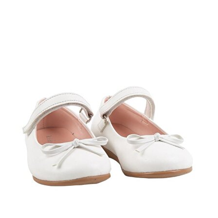 Jessica Tek Cırtlı PU Deri Kız Çocuk Babet Ayakkabı Beyaz