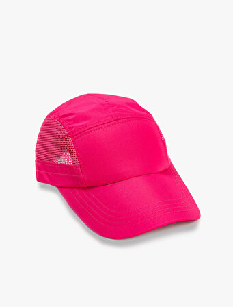 Ebru Şallı Loves Koton - Basic Kep Şapka