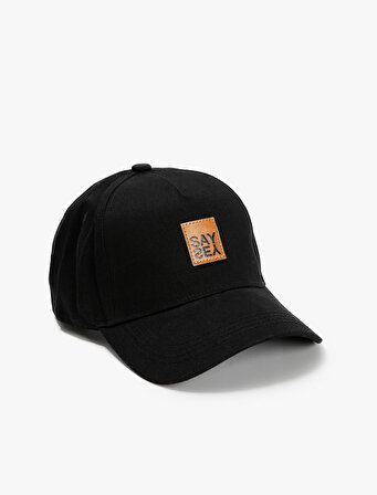Slogan Baskılı Kep Şapka Etiket Detaylı