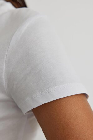 Beyaz Basic Pamuklu Tişört