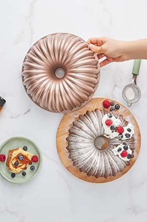 Cake Pro Dilimli Rosegold Döküm Kek Kalıbı