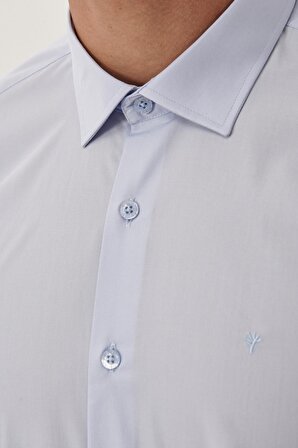 Erkek Açık Mavi Ütülemesi Kolay Slim Fit Dar Kesim Klasik Yaka Pamuklu Gömlek