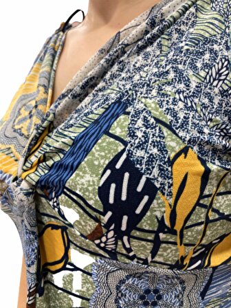 Kadın Baskılı Krep Dökümlü Kumaş Omuz Büzgülü Kolsuz Diz Boyu Elbise