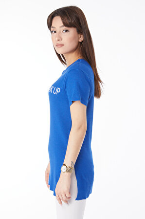 Düz Bisiklet Yaka Kadın Mavi Baskılı Yırtmaçlı T-shirt - 24791