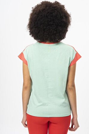 United Colors of Benetton Kadın T-Shirt BNT-W20377