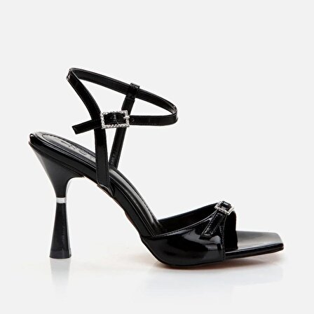 Siyah Kadın Topuklu Sandalet