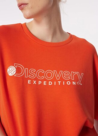 Discovery Expedition Nar Çiçeği Kadın Bisiklet Yaka Oversize Baskılı T-Shirt D4SL-TST3043