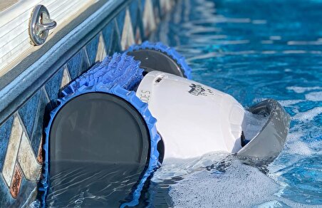 Gemaş DOLPHIN S300 Otomatik Havuz Süpürge Robotu-Automatic Pool Cleaners-ToptancıyızBiz