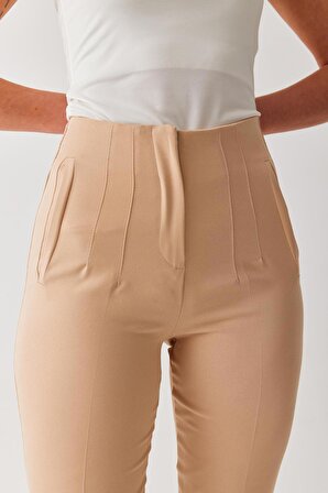 Kadın Bej Yüksek Bel  Önü Fermuarlı Dar Paça Kumaş Pantolon 