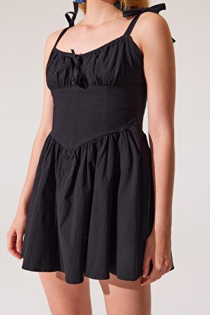 Korse Detaylı Gögüs Ve Omuzdan Bağlamalı Siyah Kısa Mini Elbise