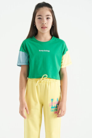 Yeşil Yazı Baskılı O Yaka Düşük Omuzlu Oversize Kız Çocuk T-Shirt - 75130 | 12-13 Yaş