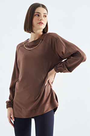 Kahverengi O Yaka Zincir Detaylı Oversize Kadın Tunik Sweatshirt - 02383 | S
