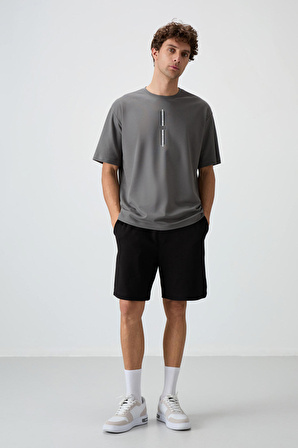 Koyu Gri Pamuklu Kalın Yüzeyi Dokulu Oversize Fit  Baskılı Erkek T-Shirt - 88366
