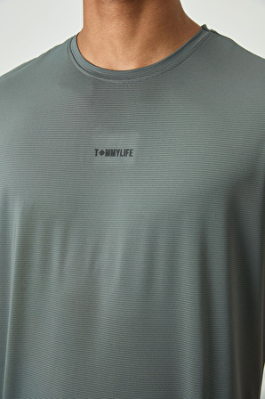 Haki Polyester Nefes Alan Dokulu İnce Esnek Standart Fit Erkek Performans T-Shirt - 88384